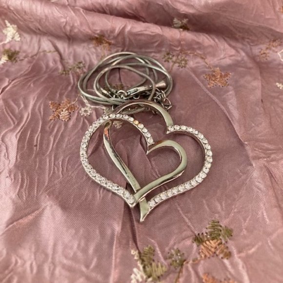 NWOT - Swarovski Crystal Double Floating Heart Silver Tone Necklace* - Picture 7 of 9
